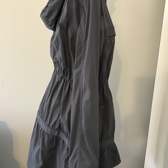 Lululemon Apres Practice Anorak(size 8) - Picture 3 of 6